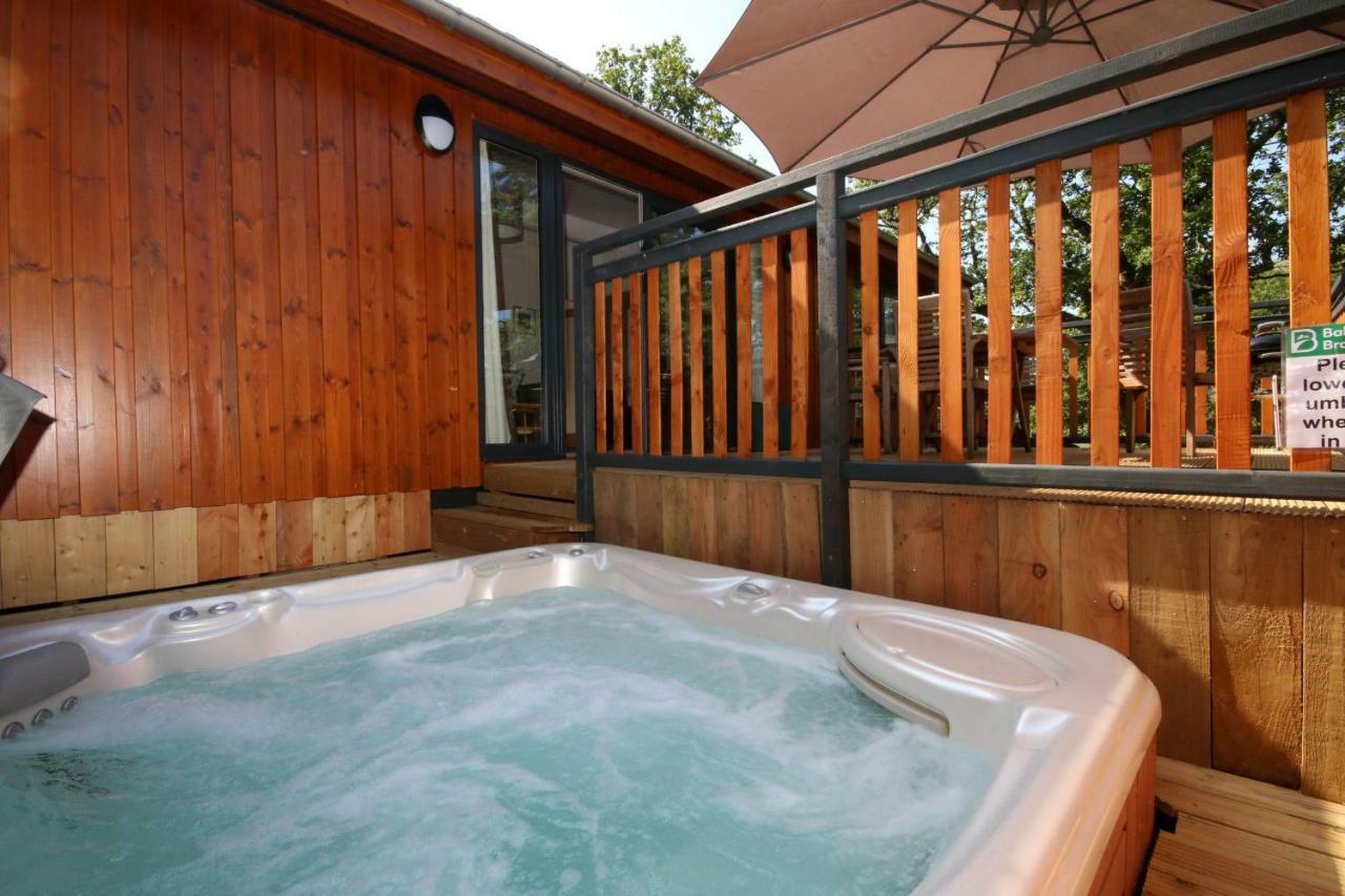 Balquhidder Braes Holiday Park Lodges, Mostly With Hot Tubs And Pet Friendly, Ev Facilities Lochearnhead Kültér fotó